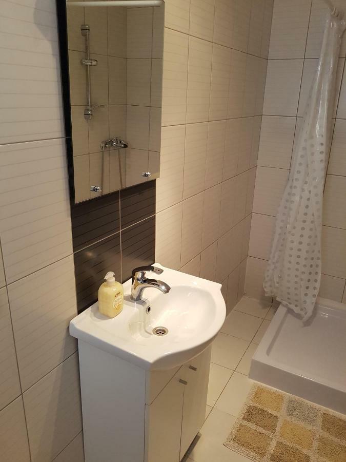Apartments Mara Novi Vinodolski Eksteriør billede